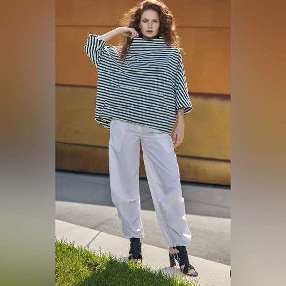 NWT URBAN LUDLOW CARGO PANTS, WHITE - Picture 8 of 16